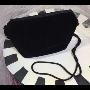 VELVET SHOULDER MINI BAG BLACK